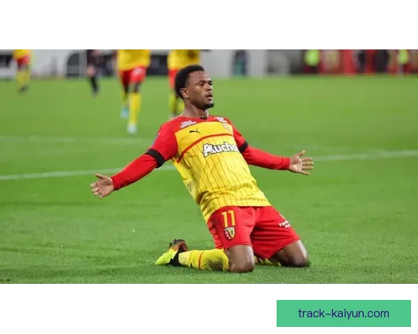 兰斯联赛走势清晰，球队竞争力增强引人关注