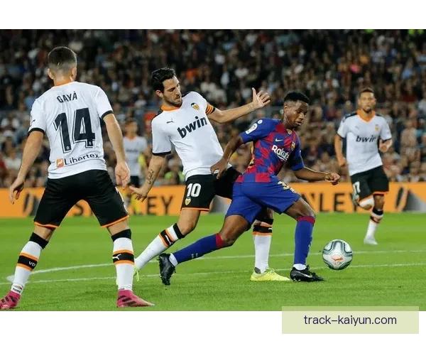 罗德里谈及战术与体系，球队表现稳健引发外界关注