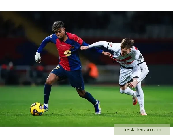 西甲巴萨迎来淘汰赛阶段，球队状态备受关注尽显竞争力